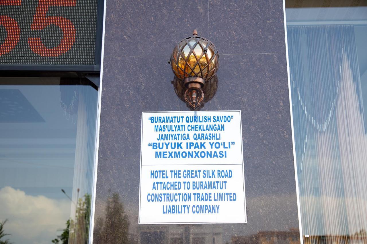 Buyuk Ipak Yo'Li Hotel Namangan Exterior foto