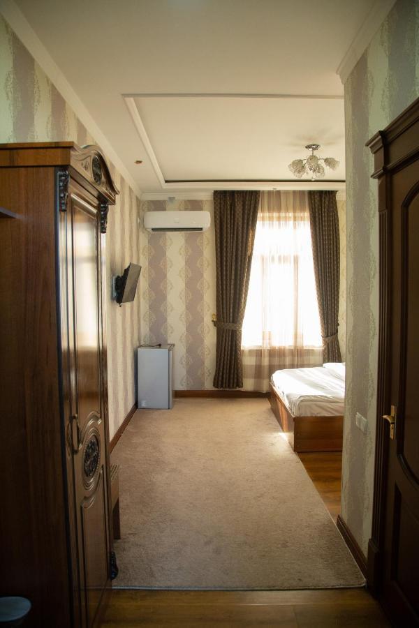 Buyuk Ipak Yo'Li Hotel Namangan Exterior foto